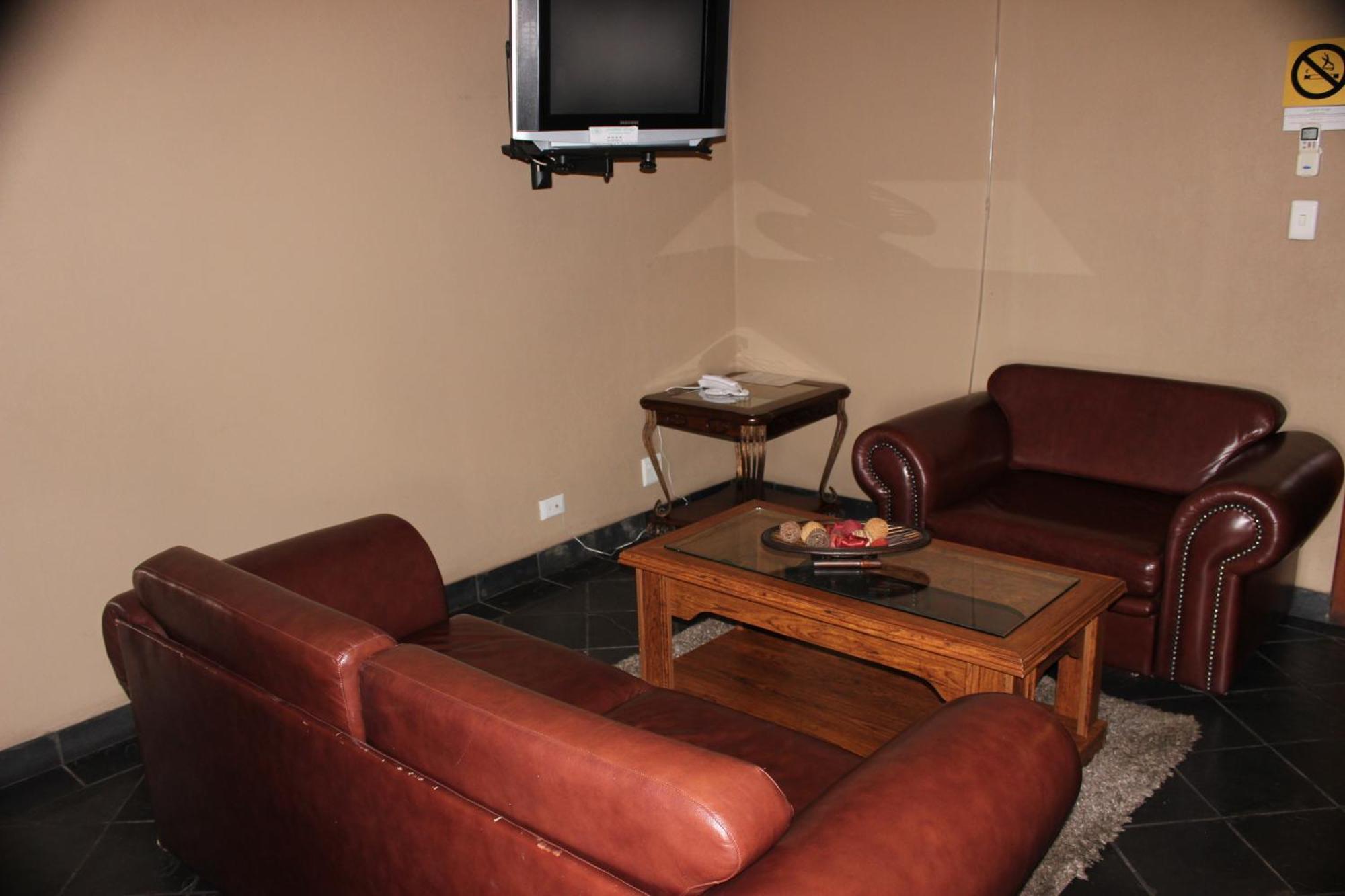 Picanha Grill Guest House & Events Venue Nigel Bilik gambar